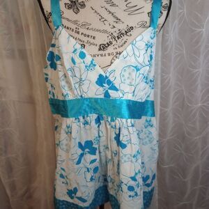 Marianne blue and white babydoll floral print tank top with empire waist sz xl